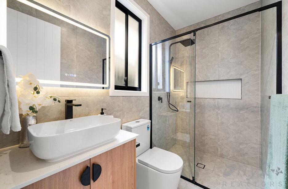 Valley View custom home by Majesty Builders